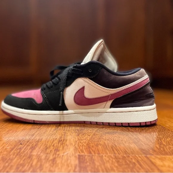 Jordan 1 Low Black Cactus Flower (Women’s) - Picture 6 of 11